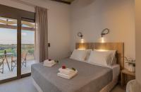 Villa Terra - Bedroom 2, First Floor