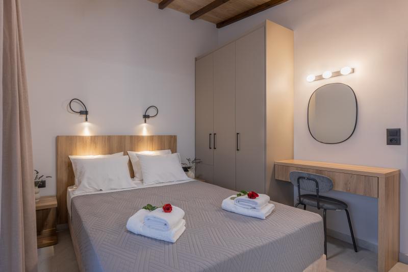 Villa Terra - Bedroom 2, First Floor