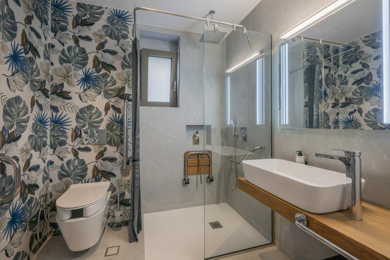 Villa Olea - Bathroom Ground Floor