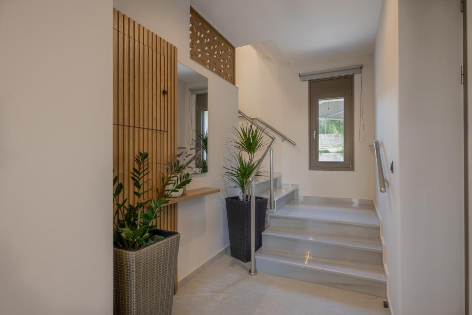 Villa Terra - Main Entrance